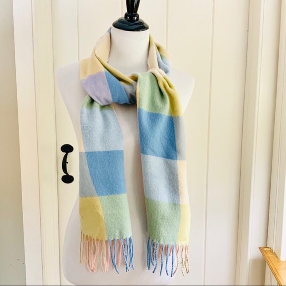 Made in Scotland Accessories - MADE IN SCOTLAND Pastel Plaid 100% Cashmere Scarf Made in Scotland Accessories - MADE IN SCOTLAND Pastel Plaid 100% Cashmere Scarf